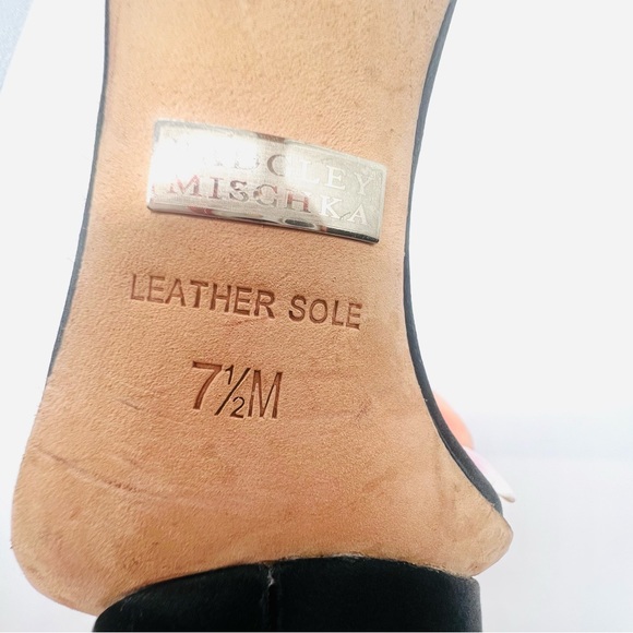 BADGLEY MISCHKA Black Satin Floral Platform Heels Size 7.5 - Picture 7 of 14